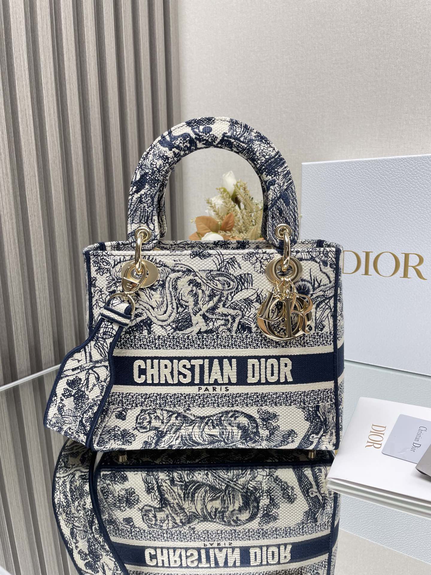 Medium Lady D-Lite Bag