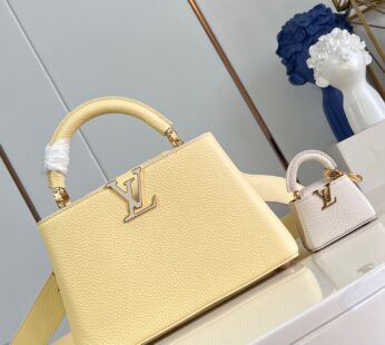 Capucines BB Banana Yellow Banane Capucines Bag