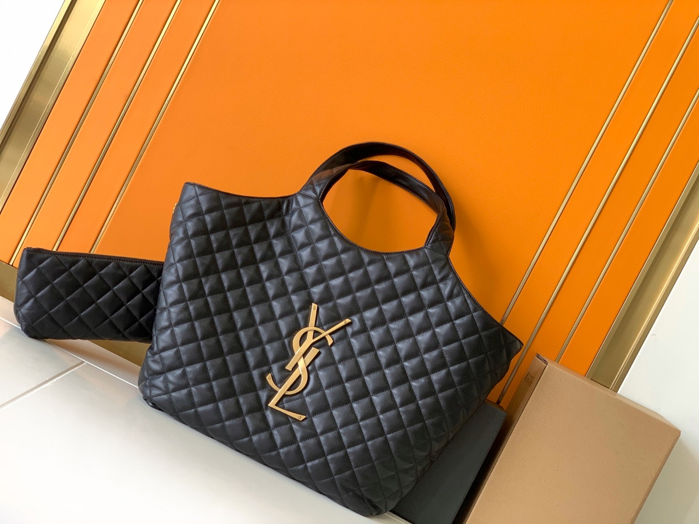 Icare Maxi Shopping Bag In Quilted Lambskin